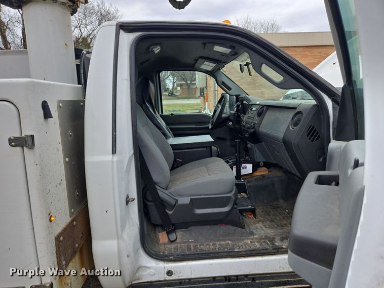 image for item EM6007 2012 Ford F450 Super Duty XL bucket truck