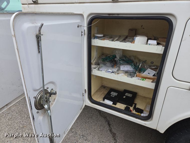 image for item EM6007 2012 Ford F450 Super Duty XL bucket truck