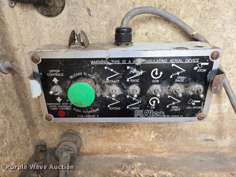 image for item EM6007 2012 Ford F450 Super Duty XL bucket truck