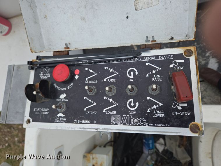 image for item EM6007 2012 Ford F450 Super Duty XL bucket truck