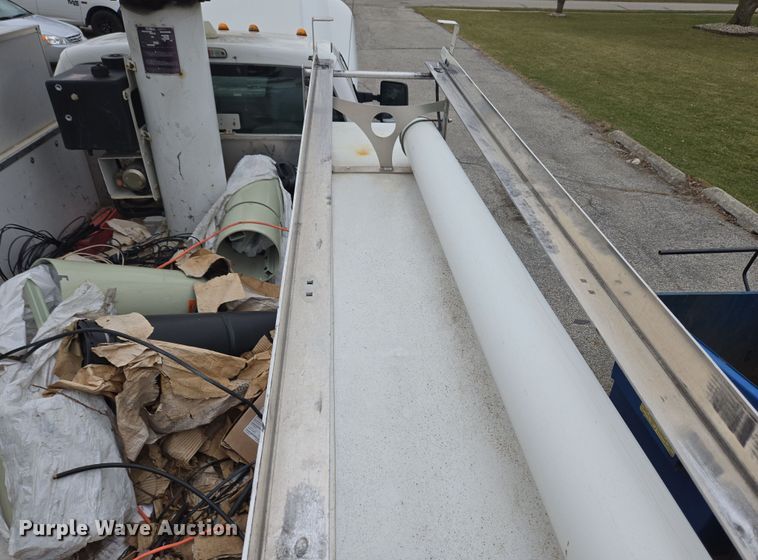 image for item EM6007 2012 Ford F450 Super Duty XL bucket truck