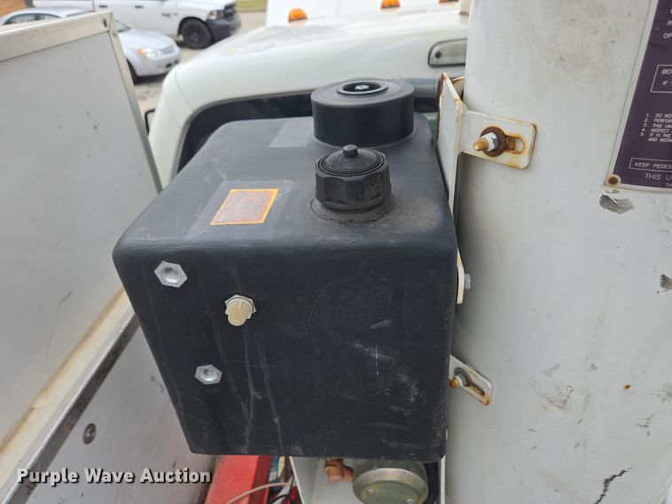 image for item EM6007 2012 Ford F450 Super Duty XL bucket truck