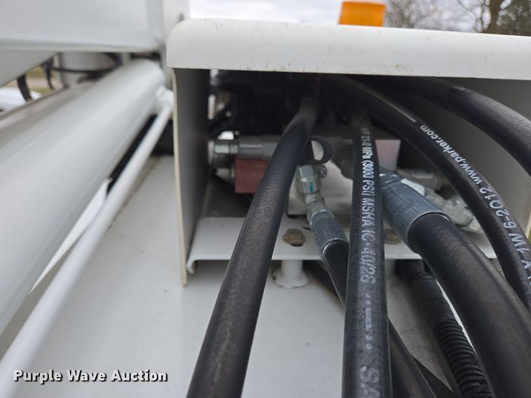 image for item EM6007 2012 Ford F450 Super Duty XL bucket truck