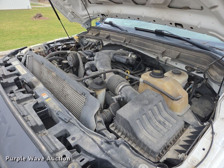 image for item EM6007 2012 Ford F450 Super Duty XL bucket truck