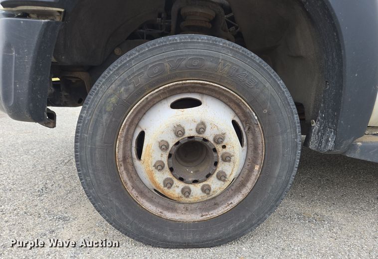 image for item EM6007 2012 Ford F450 Super Duty XL bucket truck