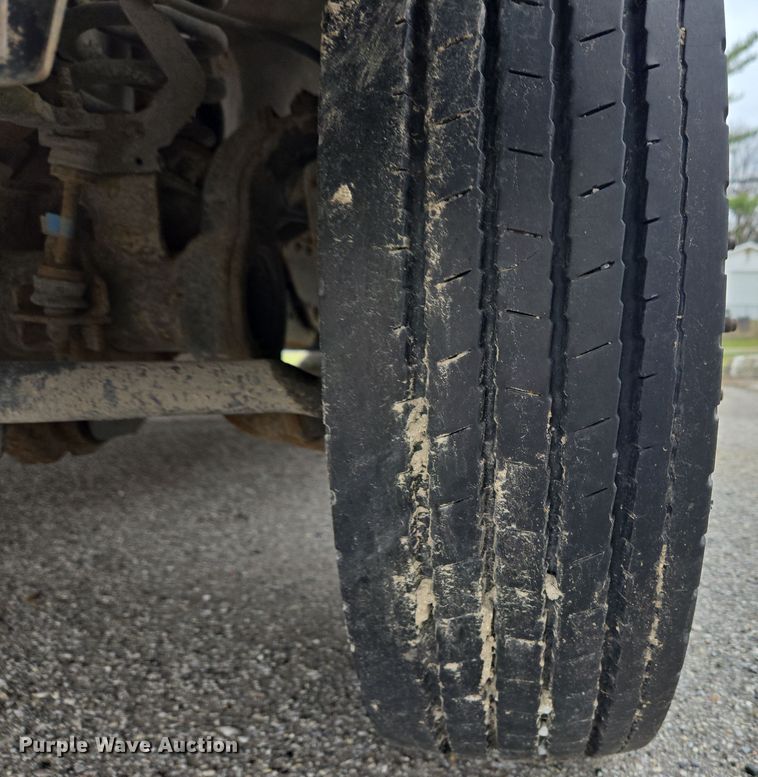 image for item EM6007 2012 Ford F450 Super Duty XL bucket truck