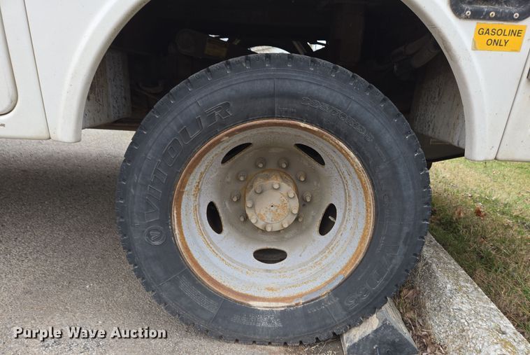 image for item EM6007 2012 Ford F450 Super Duty XL bucket truck