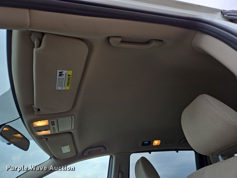 image for item EM6018 2014 Honda Odyssey van