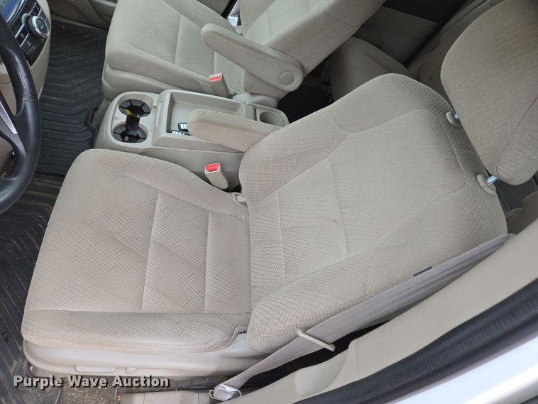 image for item EM6018 2014 Honda Odyssey van