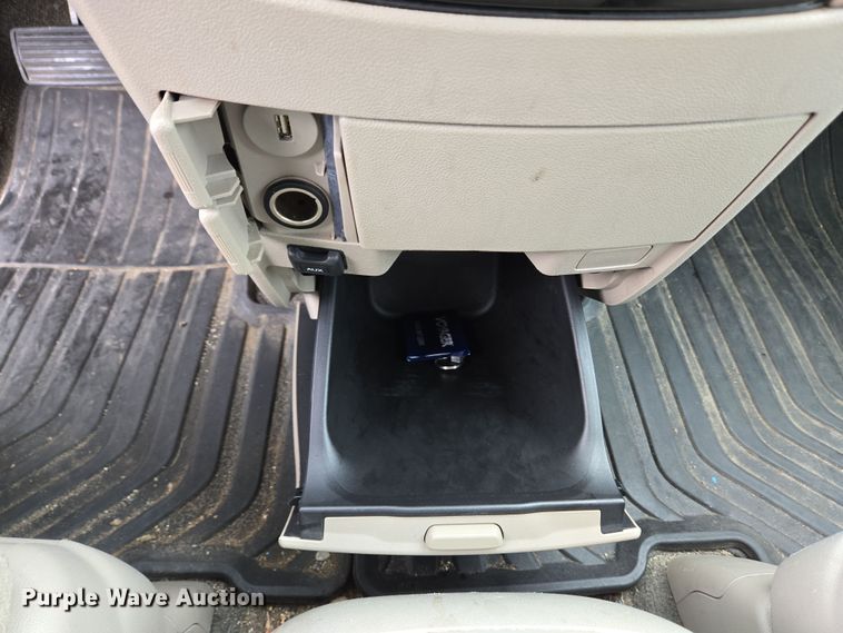 image for item EM6018 2014 Honda Odyssey van