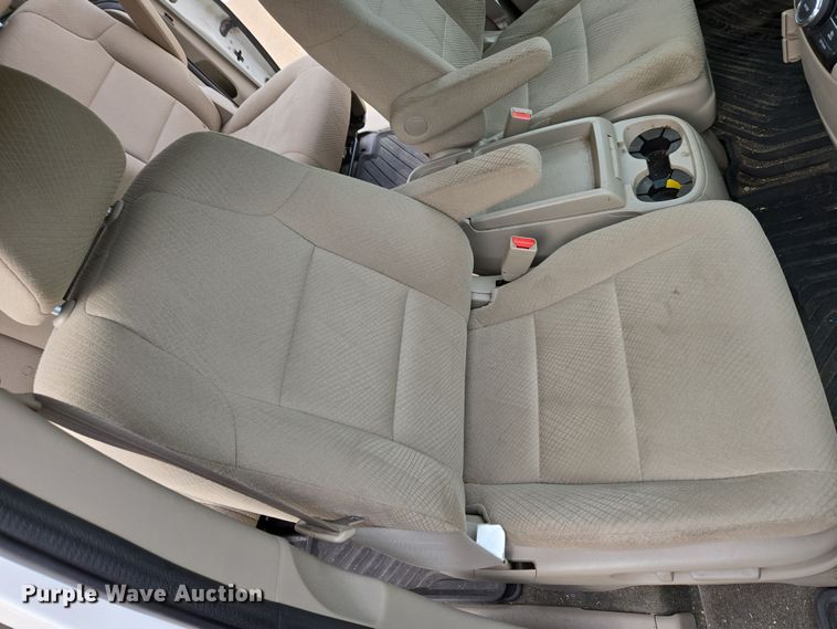image for item EM6018 2014 Honda Odyssey van