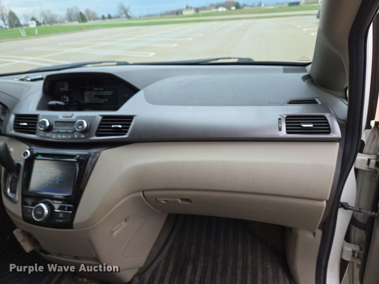 image for item EM6018 2014 Honda Odyssey van