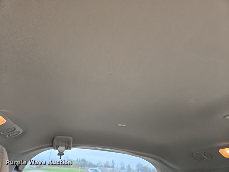 image for item EM6018 2014 Honda Odyssey van