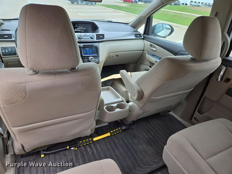 image for item EM6018 2014 Honda Odyssey van