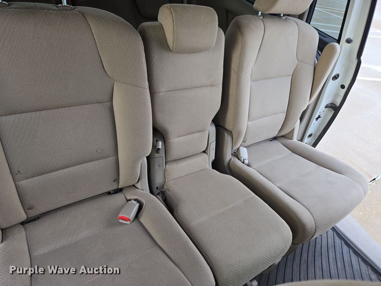 image for item EM6018 2014 Honda Odyssey van