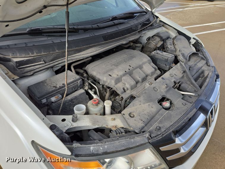 image for item EM6018 2014 Honda Odyssey van