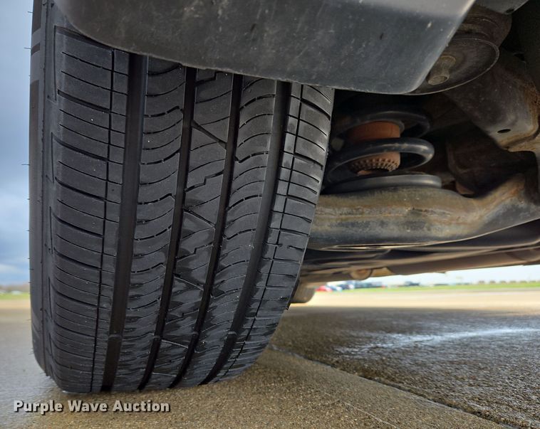 image for item EM6018 2014 Honda Odyssey van