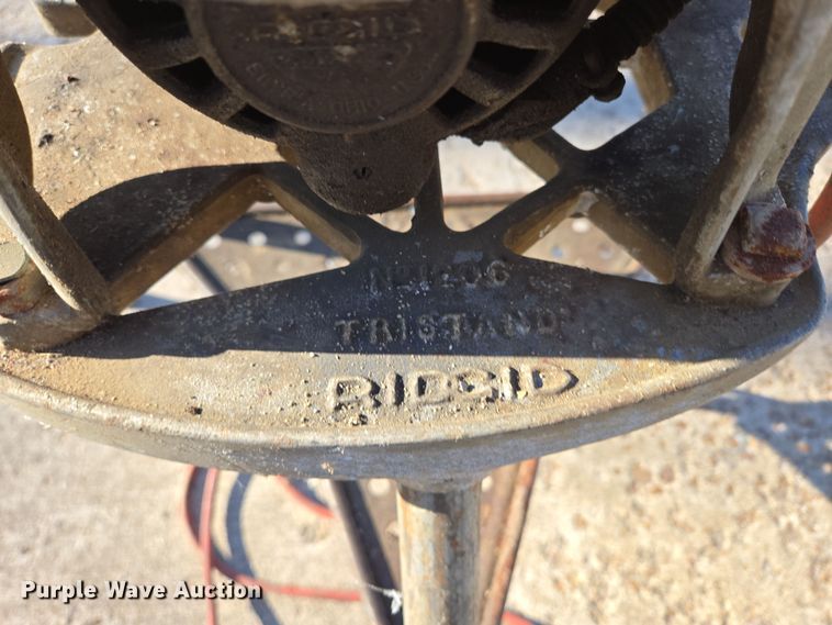 image for item EN3563 (2) Ridgid pipe threading machines