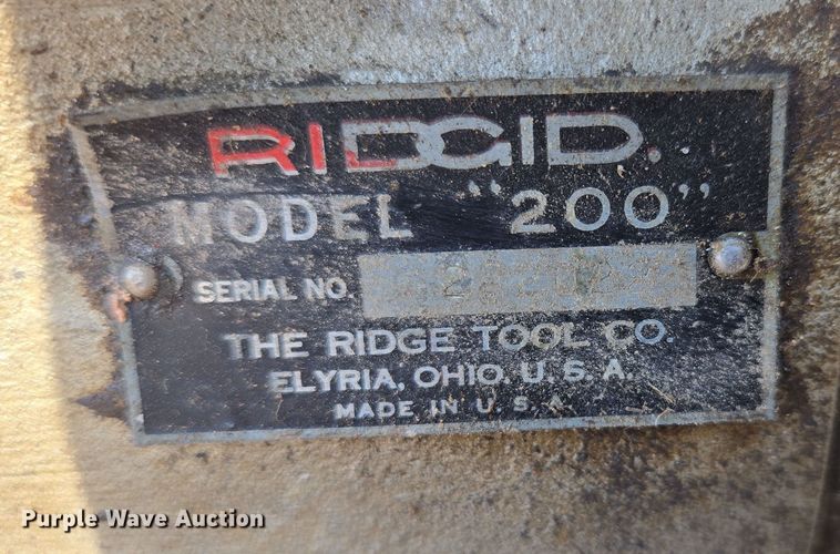 image for item EN3563 (2) Ridgid pipe threading machines