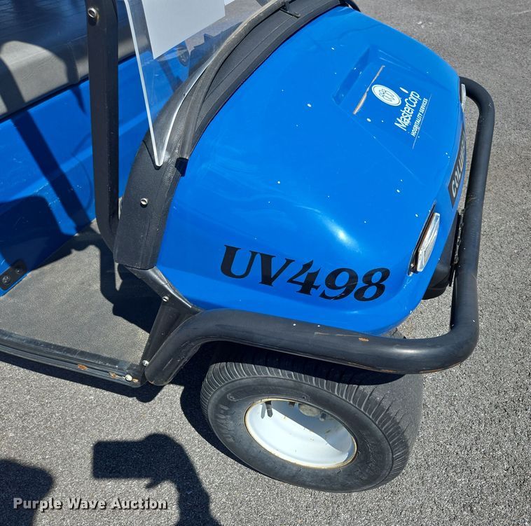 image for item EN3567 2004 Columbia ParCar C-6 Shuttle golf cart