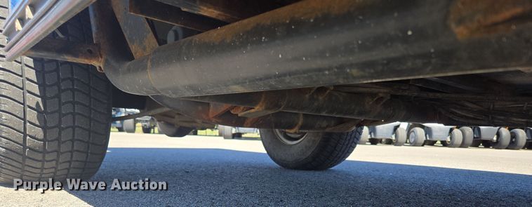 image for item EN3567 2004 Columbia ParCar C-6 Shuttle golf cart