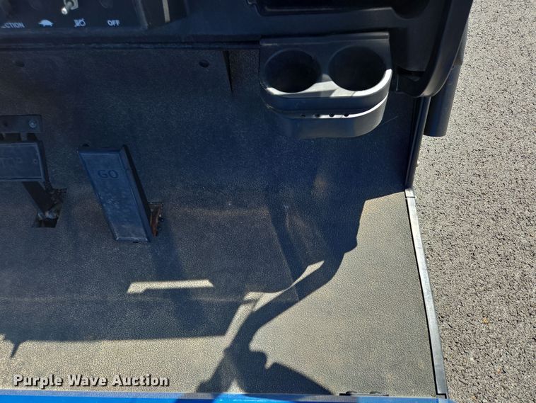 image for item EN3567 2004 Columbia ParCar C-6 Shuttle golf cart