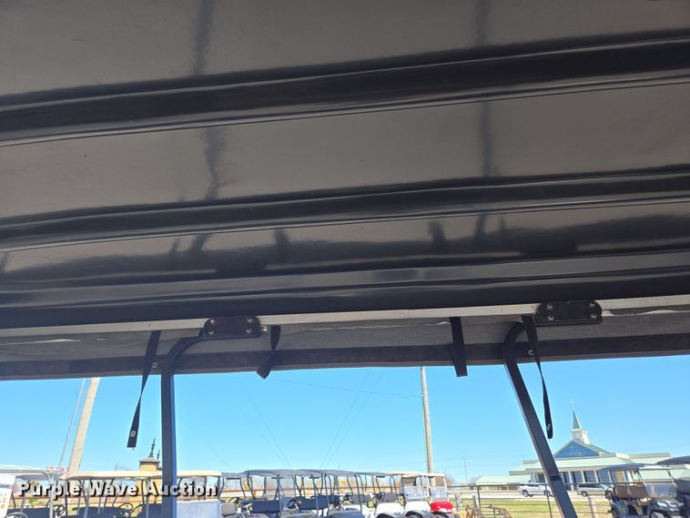 image for item EN3567 2004 Columbia ParCar C-6 Shuttle golf cart