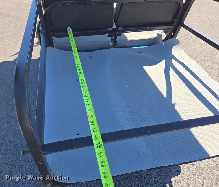 image for item EN3567 2004 Columbia ParCar C-6 Shuttle golf cart