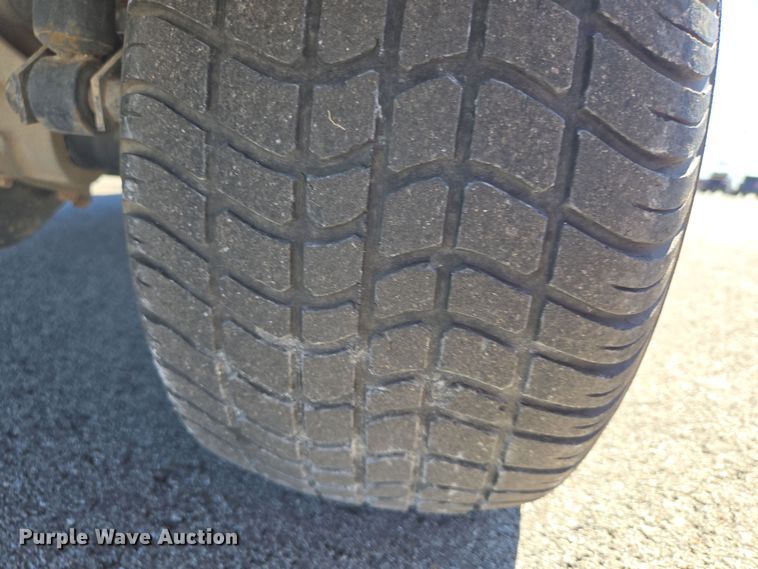 image for item EN3567 2004 Columbia ParCar C-6 Shuttle golf cart