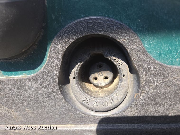 image for item EN3568 2013 Club Car Precedent golf cart