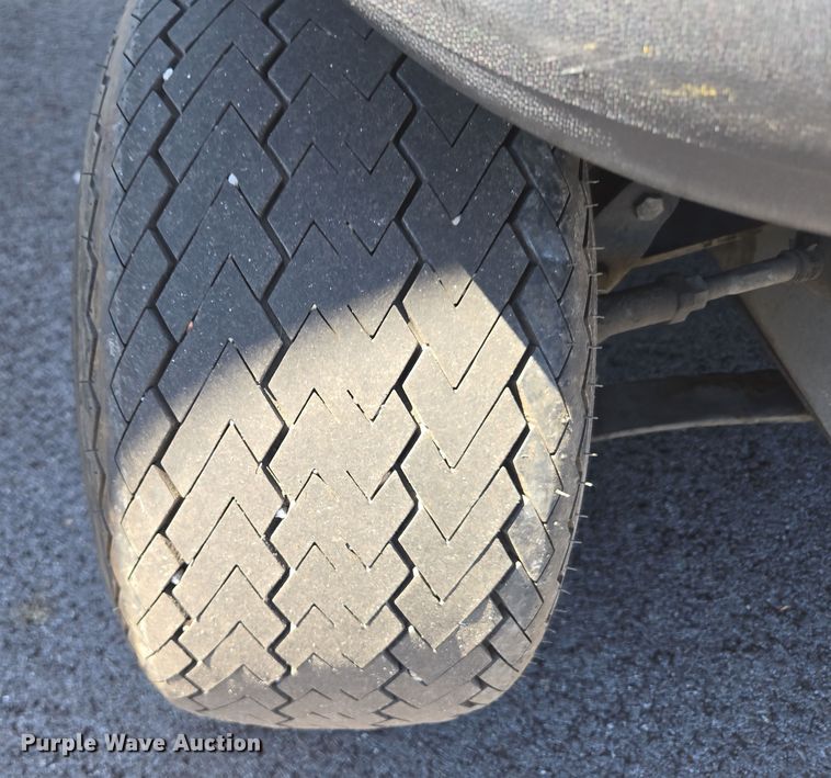 image for item EN3568 2013 Club Car Precedent golf cart