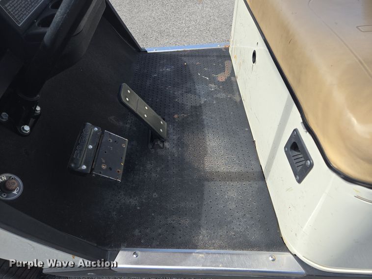 image for item EN3569 EZGO Freedom SE golf cart