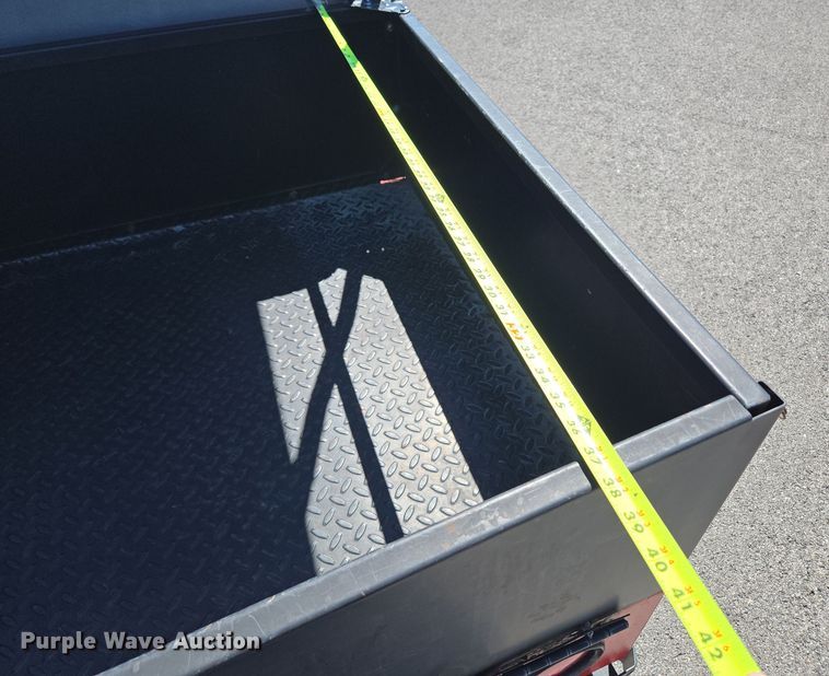 image for item EN3589 2004 Columbia ParCar Utilitruck golf cart