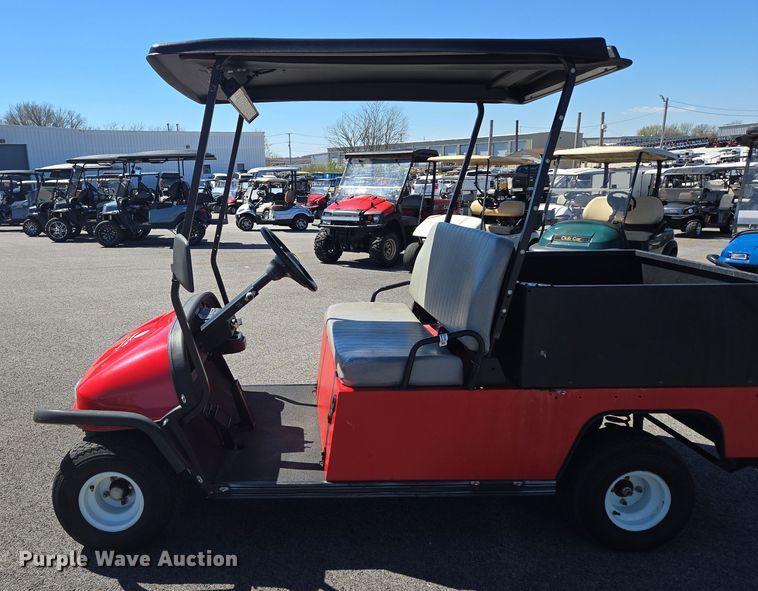 image for item EN3589 2004 Columbia ParCar Utilitruck golf cart