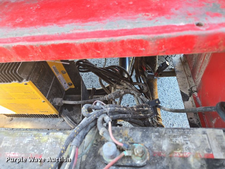 image for item EN3589 2004 Columbia ParCar Utilitruck golf cart