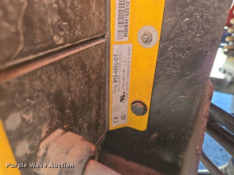 image for item EN3589 2004 Columbia ParCar Utilitruck golf cart