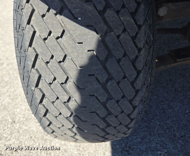 image for item EN3589 2004 Columbia ParCar Utilitruck golf cart