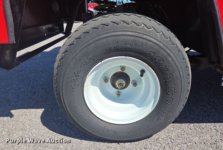 image for item EN3589 2004 Columbia ParCar Utilitruck golf cart