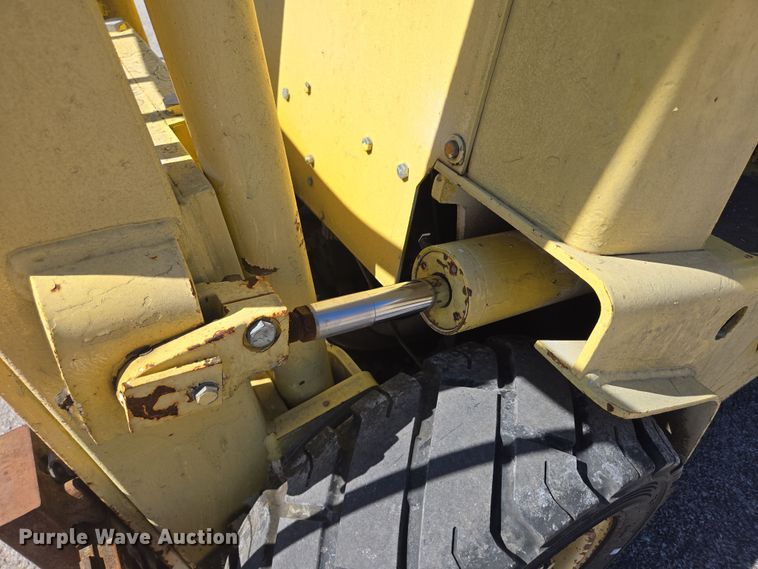 image for item EN3590 Allis Chalmers CP50 PS Single forklift