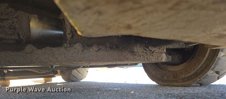 image for item EN3590 Allis Chalmers CP50 PS Single forklift