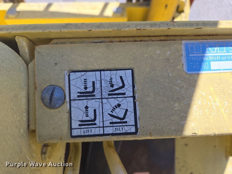 image for item EN3590 Allis Chalmers CP50 PS Single forklift