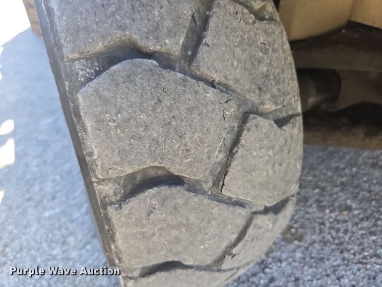 image for item EN3590 Allis Chalmers CP50 PS Single forklift