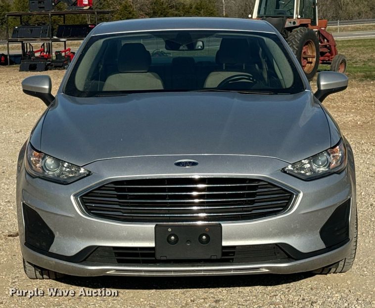 image for item EN5229 2019 Ford Fusion SE 