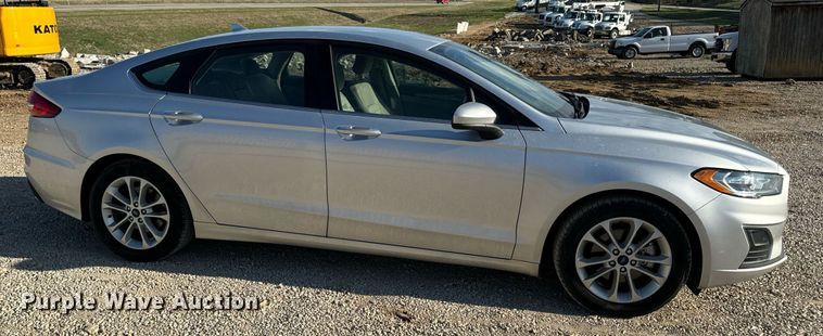 image for item EN5229 2019 Ford Fusion SE 