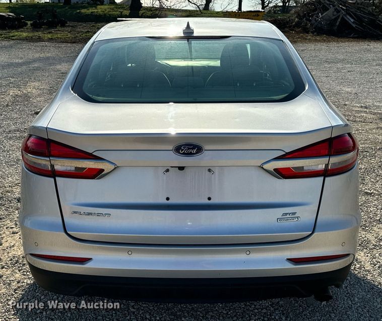 image for item EN5229 2019 Ford Fusion SE 