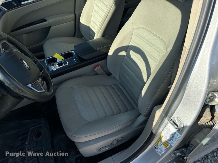 image for item EN5229 2019 Ford Fusion SE 