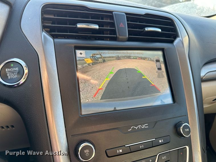 image for item EN5229 2019 Ford Fusion SE 