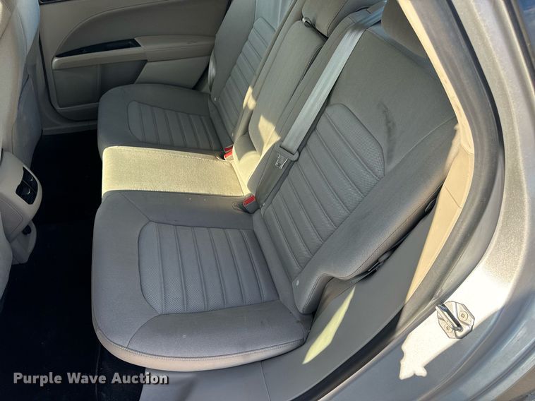 image for item EN5229 2019 Ford Fusion SE 