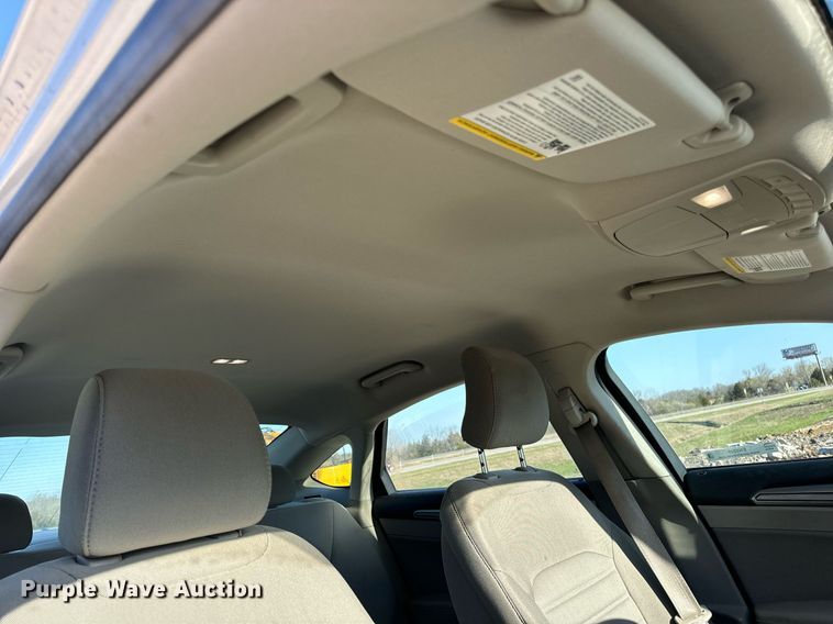 image for item EN5229 2019 Ford Fusion SE 