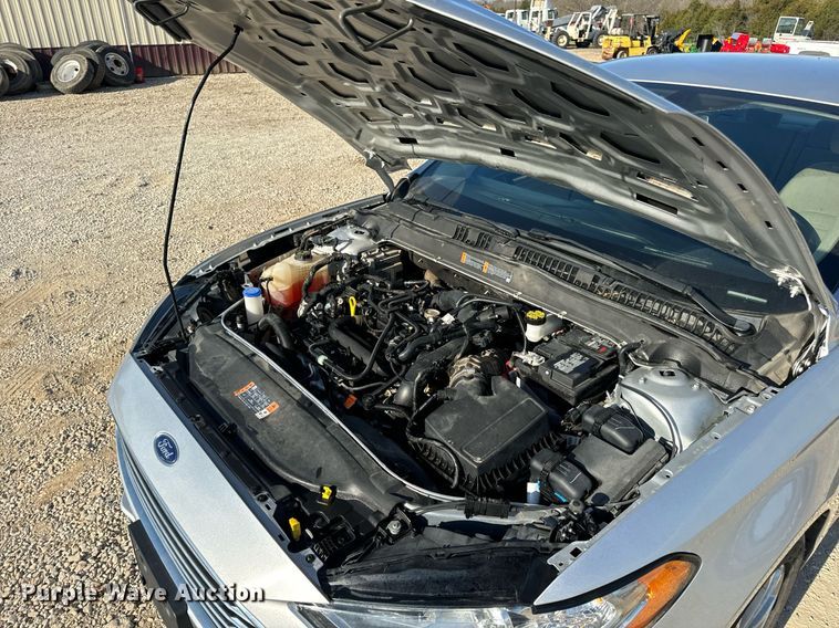 image for item EN5229 2019 Ford Fusion SE 